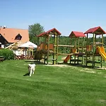 לינה וארוחת בוקר Gosciniec Nowa Wioska