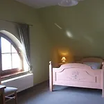 Gosciniec Nowa Wioska Bed & Breakfast
