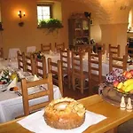Gosciniec Nowa Wioska 3* Валбжих