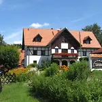 Gosciniec Nowa Wioska 3*