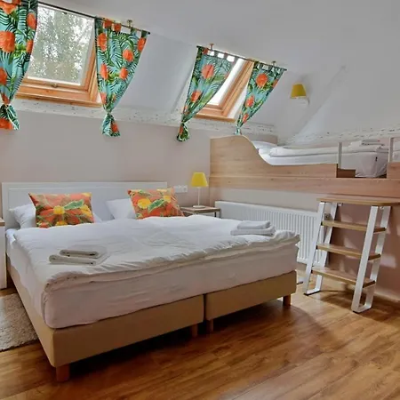 Gosciniec Nowa Wioska 3* Walbrzych