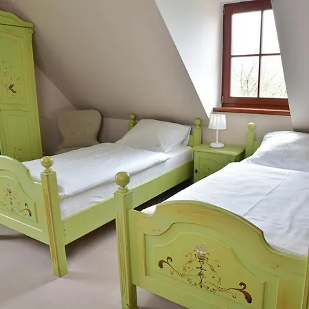 Gosciniec Nowa Wioska 3* Walbrzych