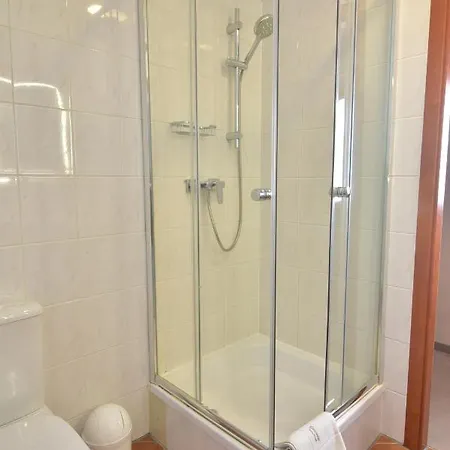 Bed & Breakfast Gosciniec Nowa Wioska 3*