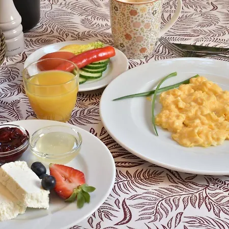 Gosciniec Nowa Wioska Bed & Breakfast Wałbrzych