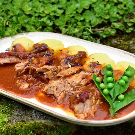 Gosciniec Nowa Wioska 3*