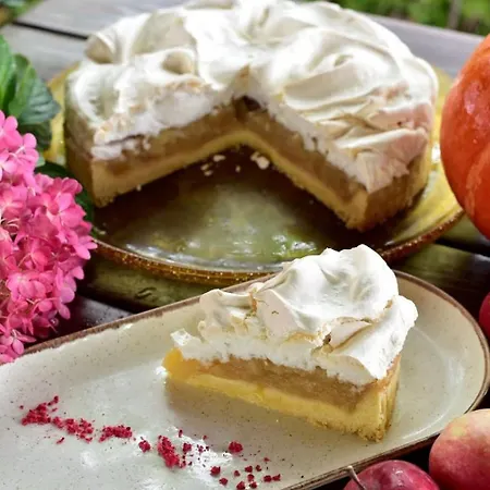 Gosciniec Nowa Wioska Bed & Breakfast 3*