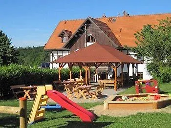 Bed & Breakfast Gosciniec Nowa Wioska 3*