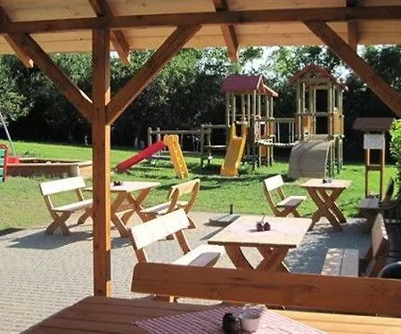 Bed & Breakfast Gosciniec Nowa Wioska Wałbrzych