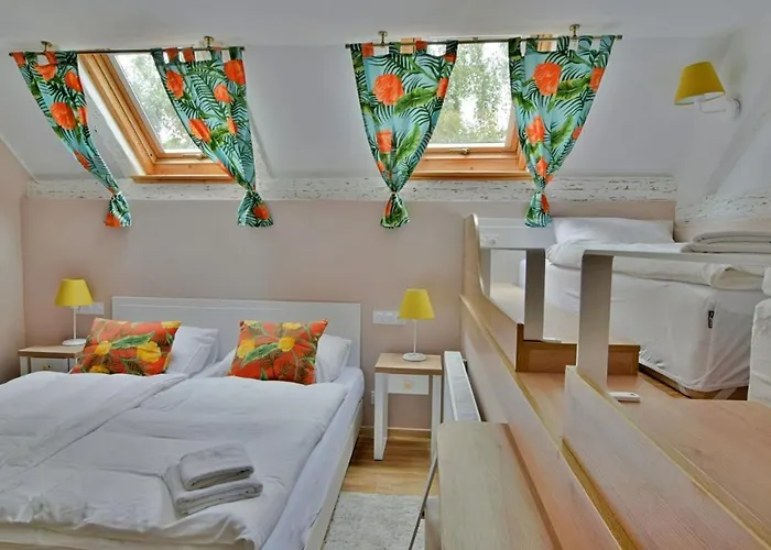 Bed & Breakfast Gosciniec Nowa Wioska 3*