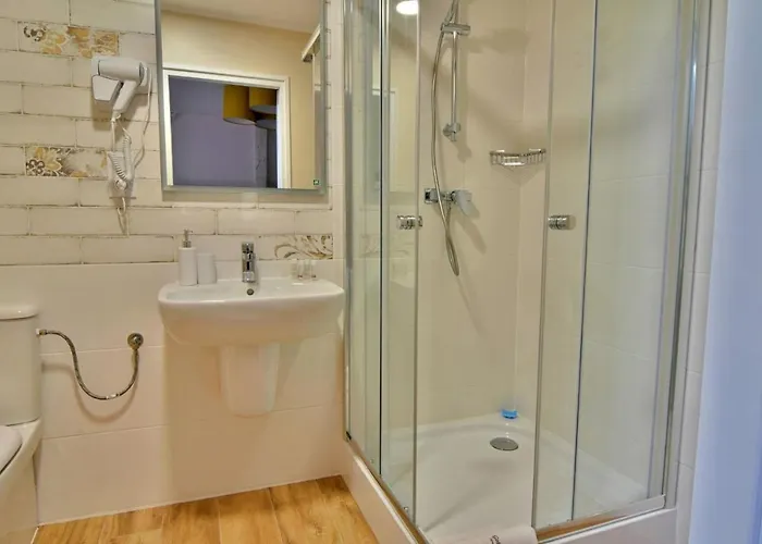 Gosciniec Nowa Wioska Bed & Breakfast