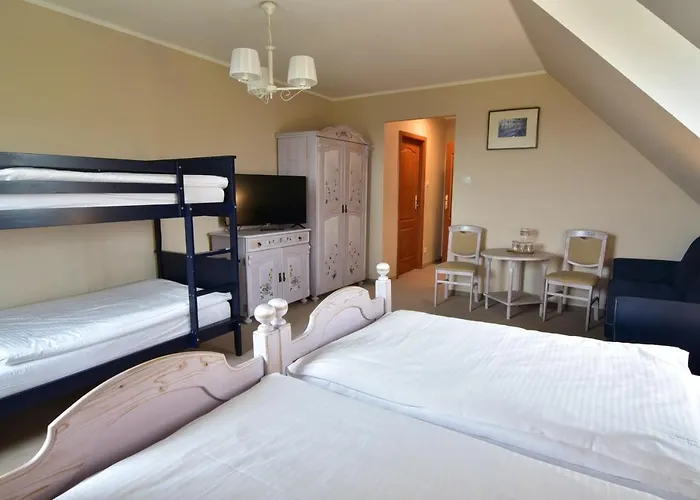 Gosciniec Nowa Wioska 3* Wałbrzych