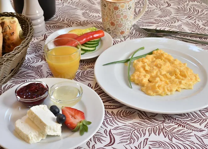 Gosciniec Nowa Wioska Bed & Breakfast Wałbrzych