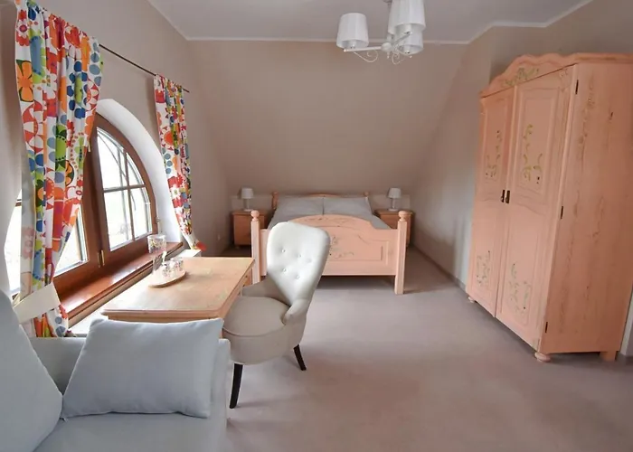 Gosciniec Nowa Wioska 3*