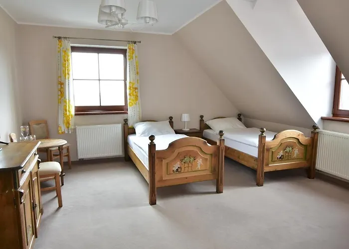 Gosciniec Nowa Wioska Bed & Breakfast