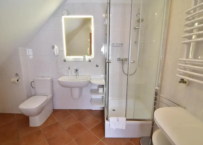 Gosciniec Nowa Wioska Bed & Breakfast