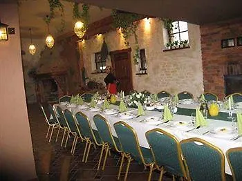 Gosciniec Nowa Wioska 3* Wałbrzych