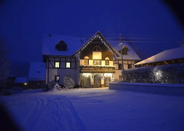 Gosciniec Nowa Wioska Bed & Breakfast