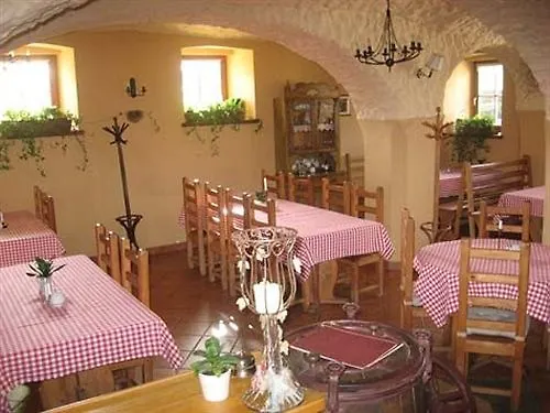 Gosciniec Nowa Wioska Bed & Breakfast